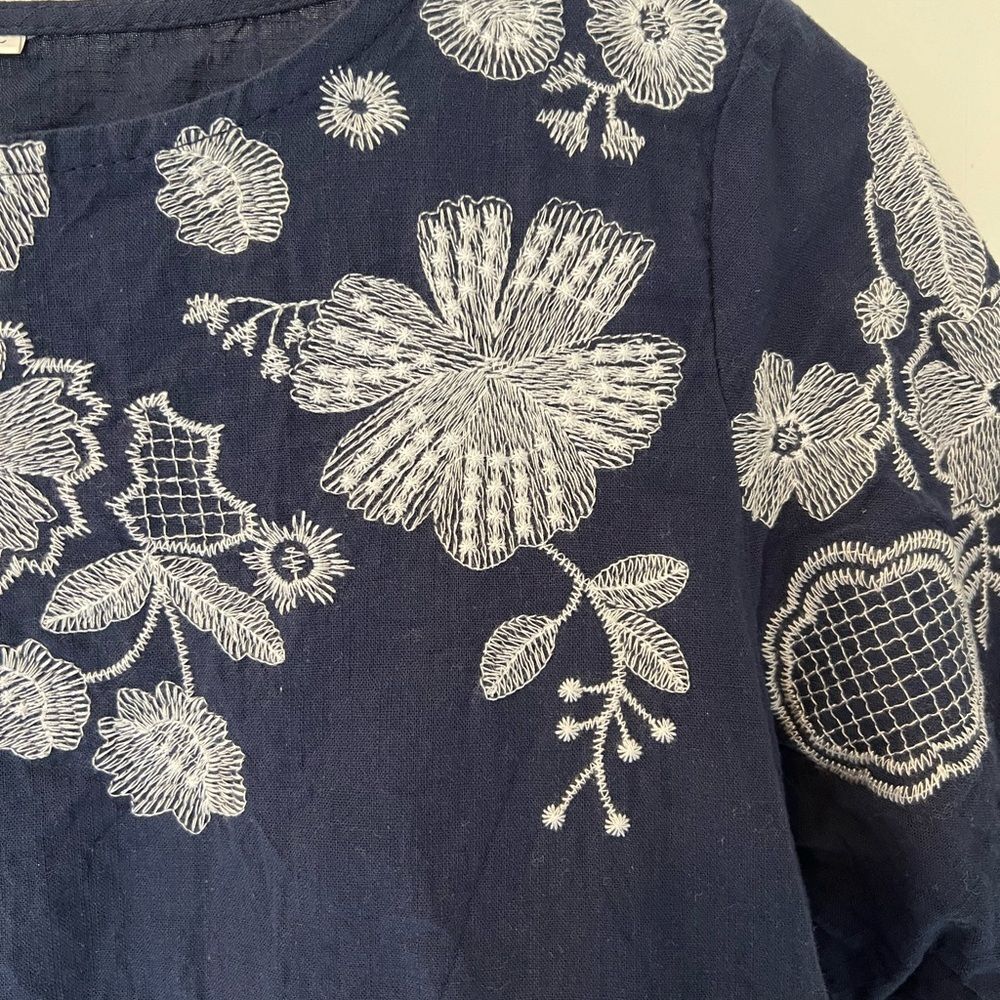 Embroidered Flower Blouse - Picture 6 of 6